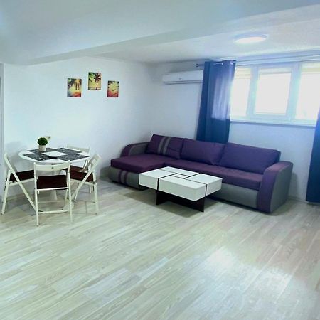 "Near Vega" Apartment Mamaia Luaran gambar
