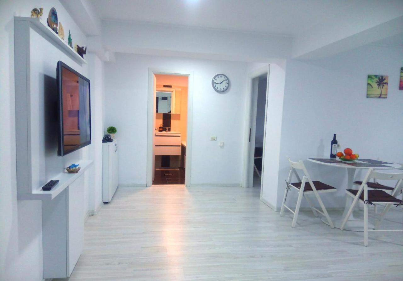 "Near Vega" Apartment Mamaia Luaran gambar