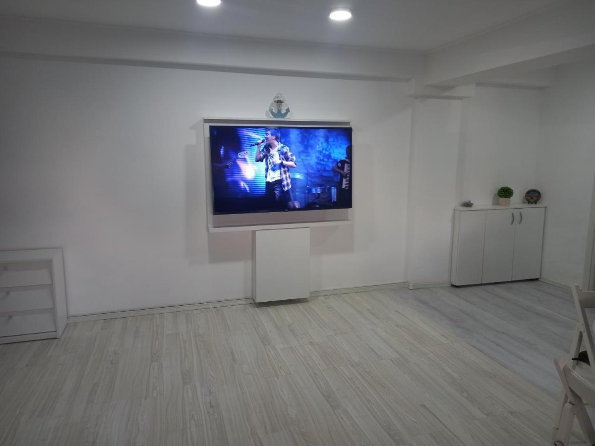 "Near Vega" Apartment Mamaia Luaran gambar